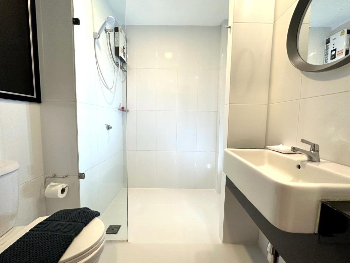 14 Sathorn Hotel No-Parking Bangkok Ngoại thất bức ảnh