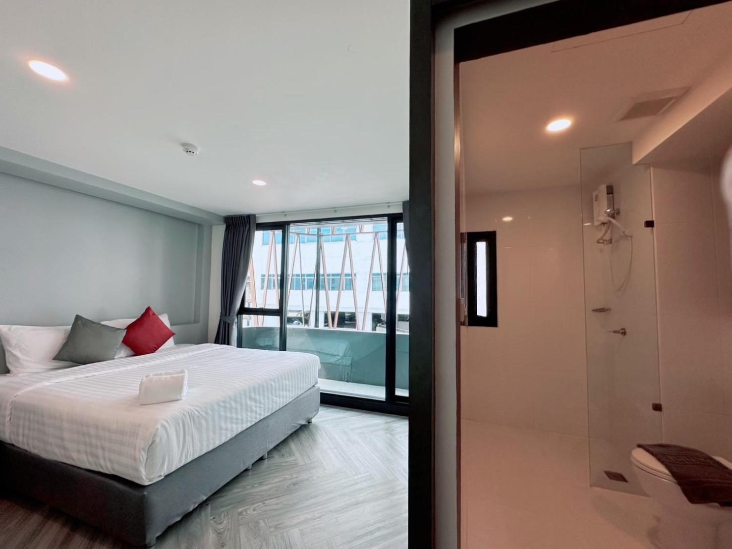 14 Sathorn Hotel No-Parking Bangkok Ngoại thất bức ảnh