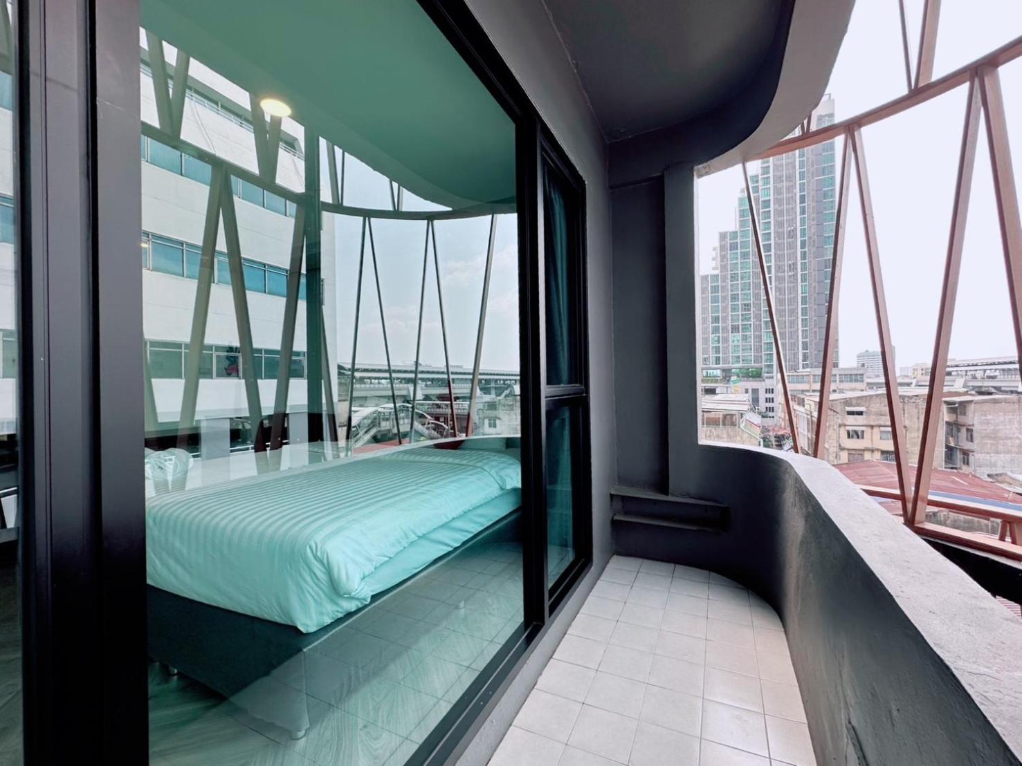 14 Sathorn Hotel No-Parking Bangkok Ngoại thất bức ảnh